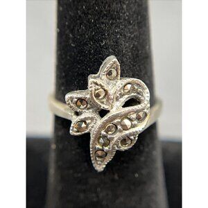 Vintage Sterling Silver Marcasite Ribbon Bow Ring – Art Deco Style – Size 6.5